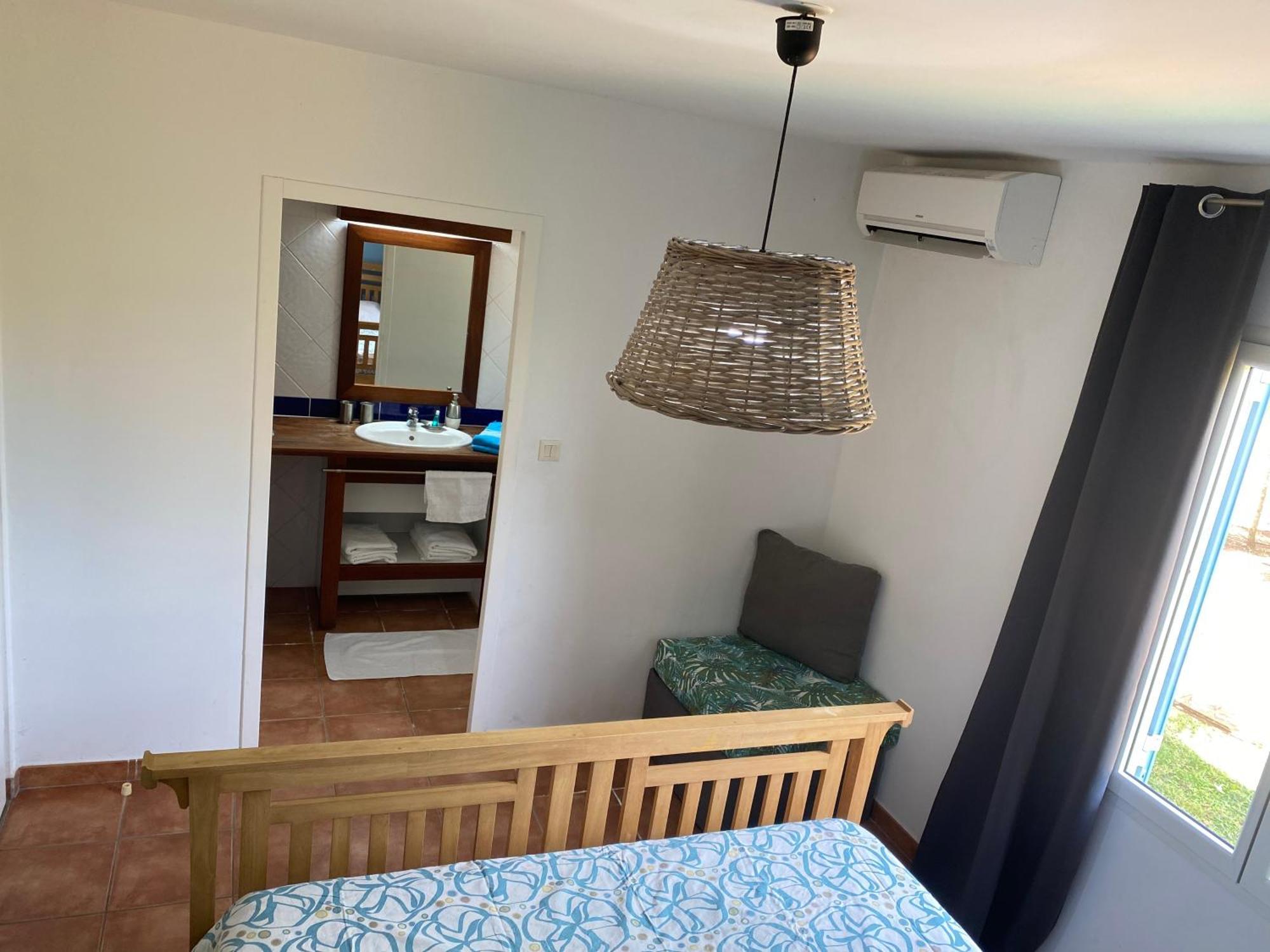 Marisol Les Pieds Dans L Eau Apartment Le Gosier  Exterior foto
